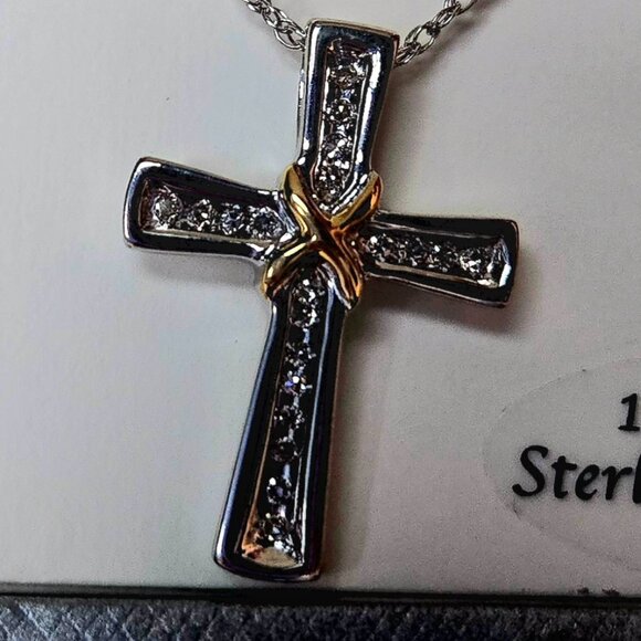 14k cross necklace NWT - Picture 2 of 5
